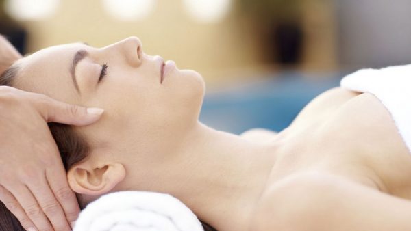 A Brief On Spa Facials- Why They Are Worth A Go For Your Acne, Scars and Pimples