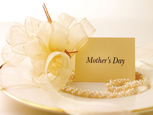 make mothers day special with studio photographs
