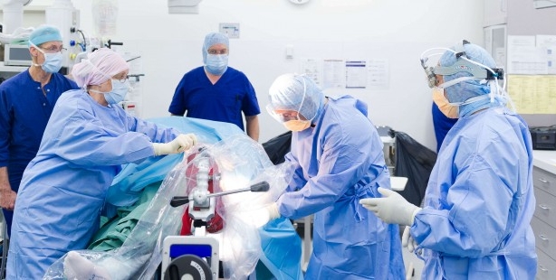Hip Replacement Surgery: What Are The 4 Benefits?