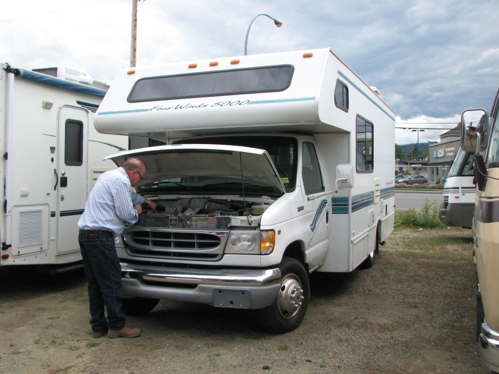 Why Should You Consider Buying A Used RV - Few Reasons