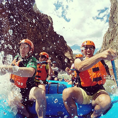 Remember These Important Things While Packing For Your White-Water Rafting Trip