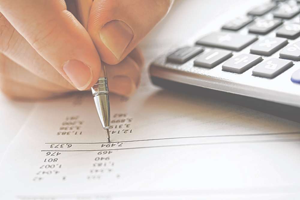 Find How CPAs Are Different From Average Accountants and Bookkeepers