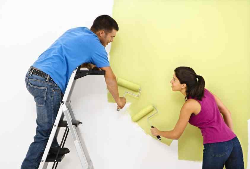 img_how_to_paint_a_damp_wall_1920_orig