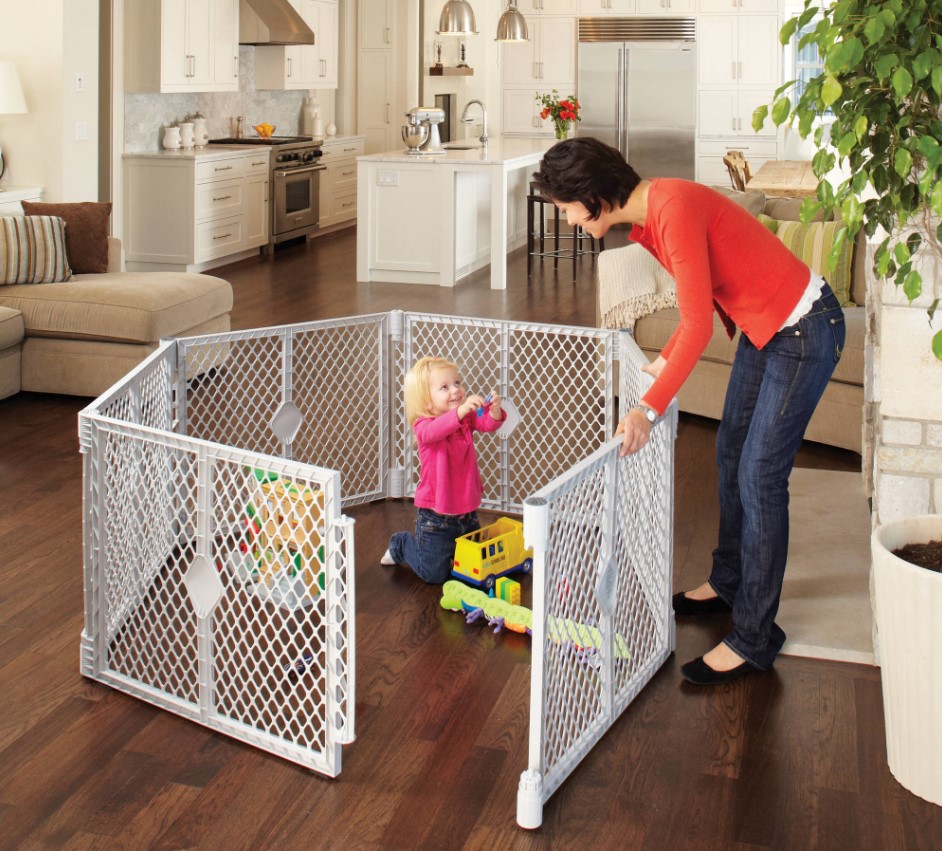Advantages Of Using Baby Gates In Your Home