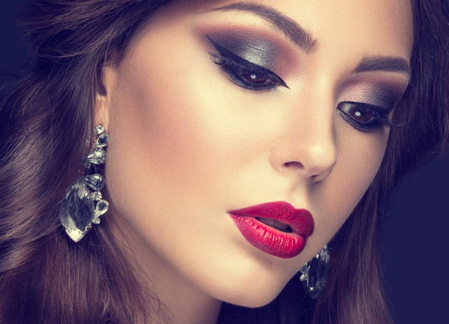 6 Breathtaking Eye Makeup Ideas To Look Attractive