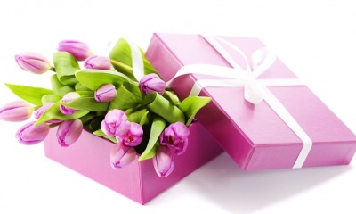 Make Your Parents Feel Loved by Having Flowers Delivered To Their Doorstep!
