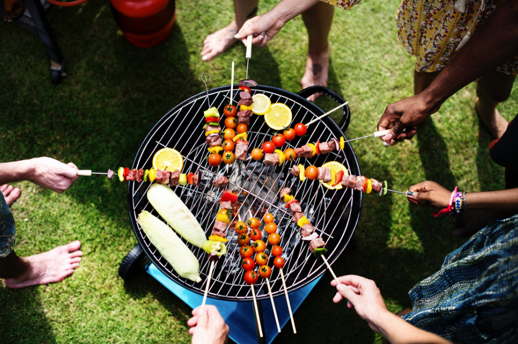 4 Tips to Build up Your Backyard for Summer Barbeques