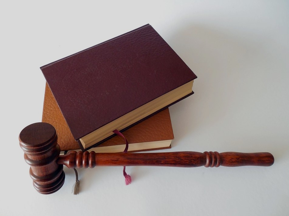 Weighing the Costs and Benefits of Hiring an Attorney for Personal Injury
