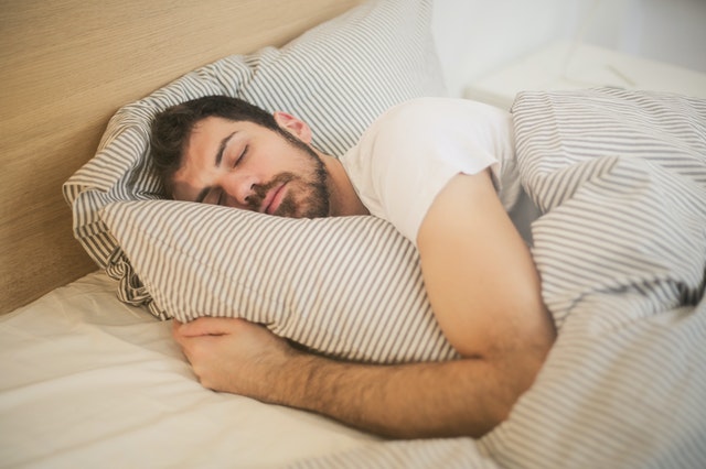 3 Of The Best Foods and Drinks To Aid Your Sleep