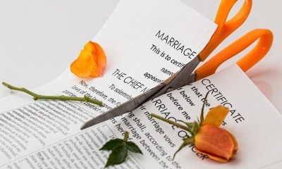 How Can A Divorce Lawyer Help You Get Through Divorce?