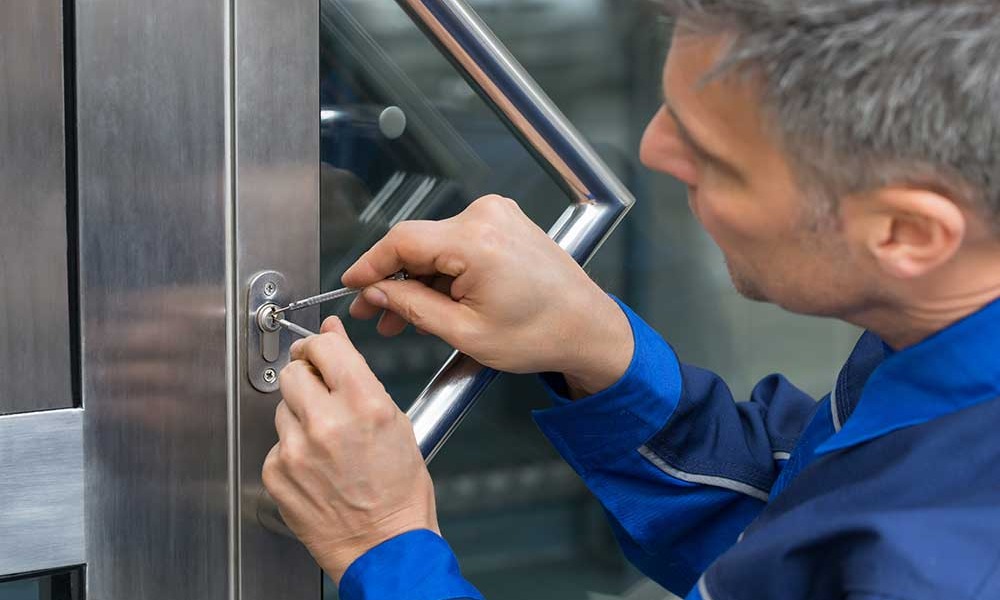 How To Choose The Best Locksmith For The Job