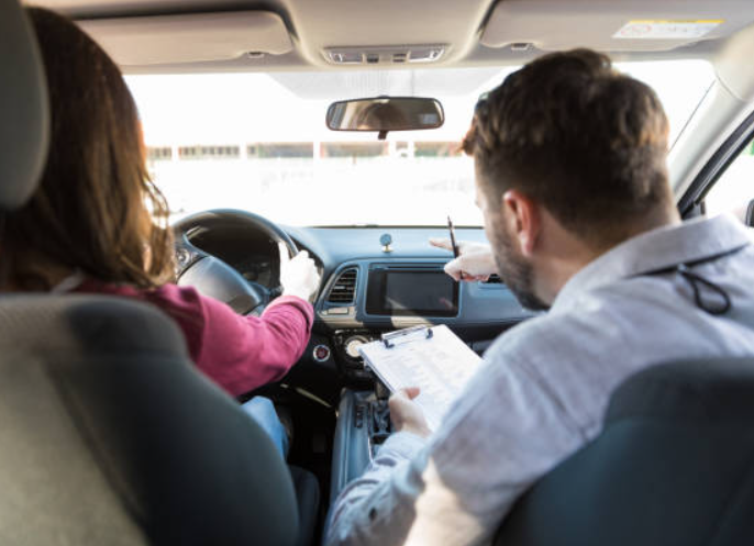 New Driver_ 5 Things to Consider When Looking for Driving School